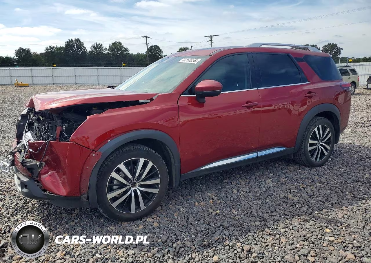 2023 Nissan Pathfinder Platinum