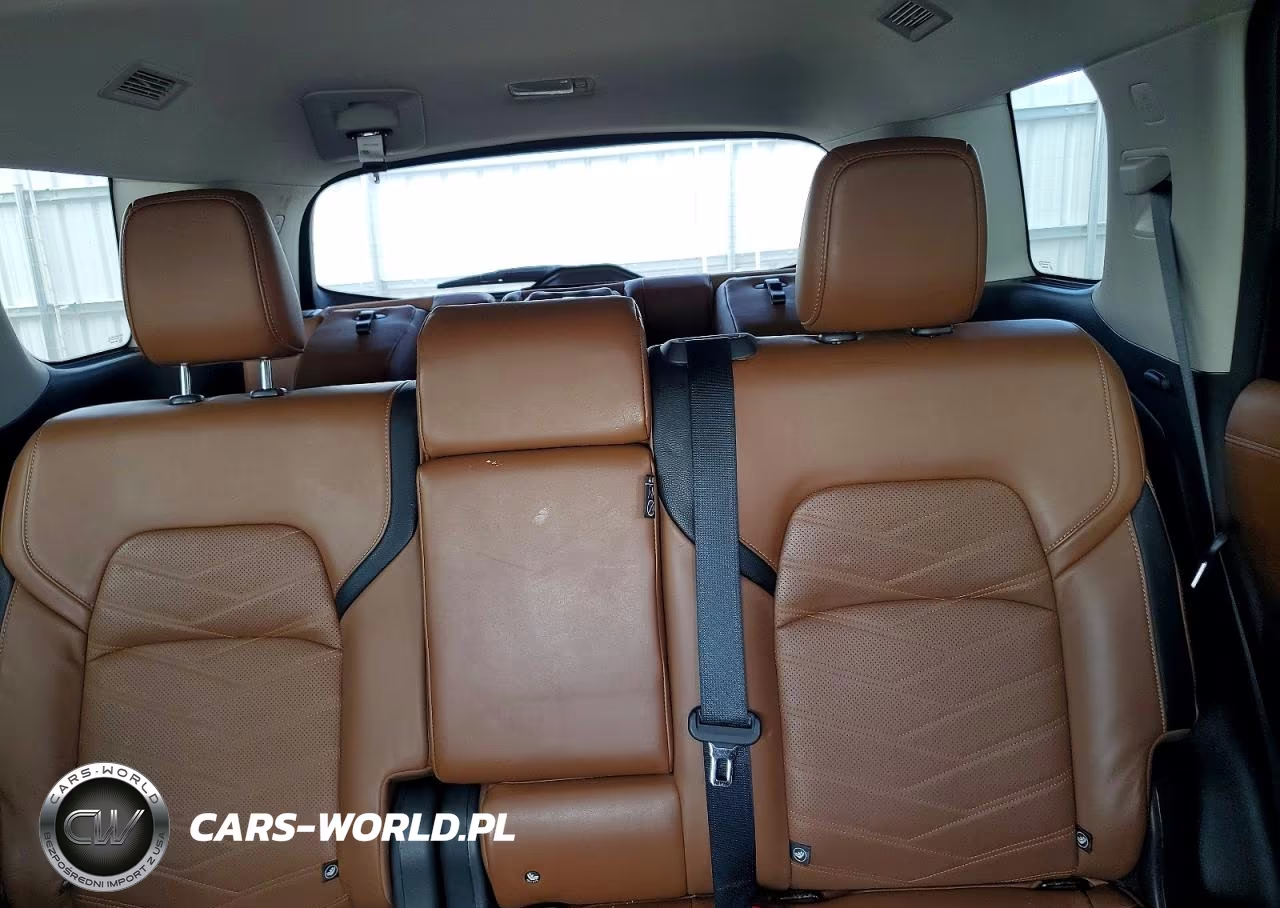 2023 Nissan Pathfinder Platinum VIN:5N1DR3DJ8PC217893 - 10