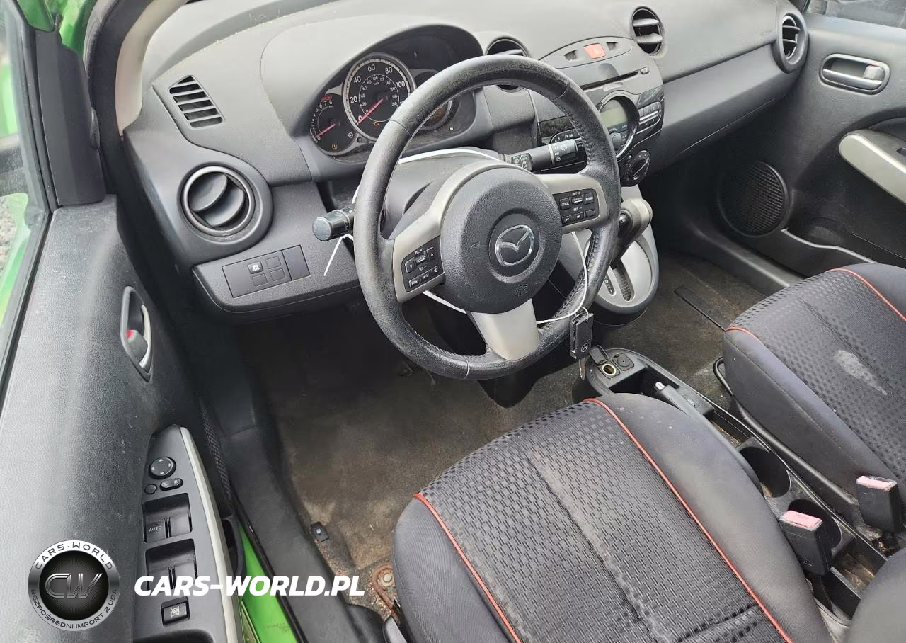 2011 Mazda Mazda2 VIN:JM1DE1HY5B0107387 - 8