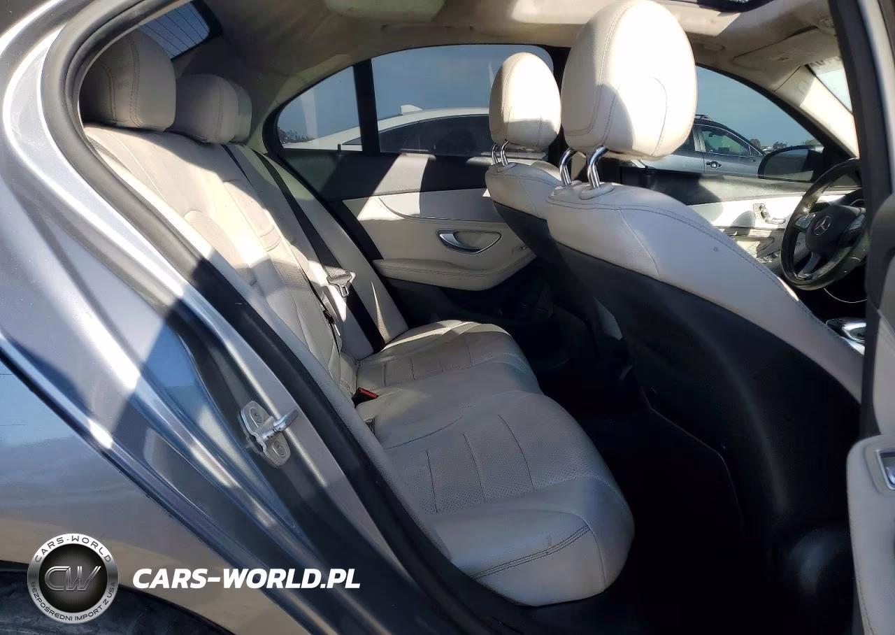2015 Mercedes-Benz C 300 4Matic VIN:55SWF4KB0FU021809 - 10