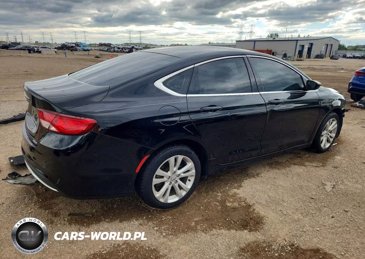 2015 Chrysler 200 Limited VIN:1C3CCCAB2FN528421 - 3