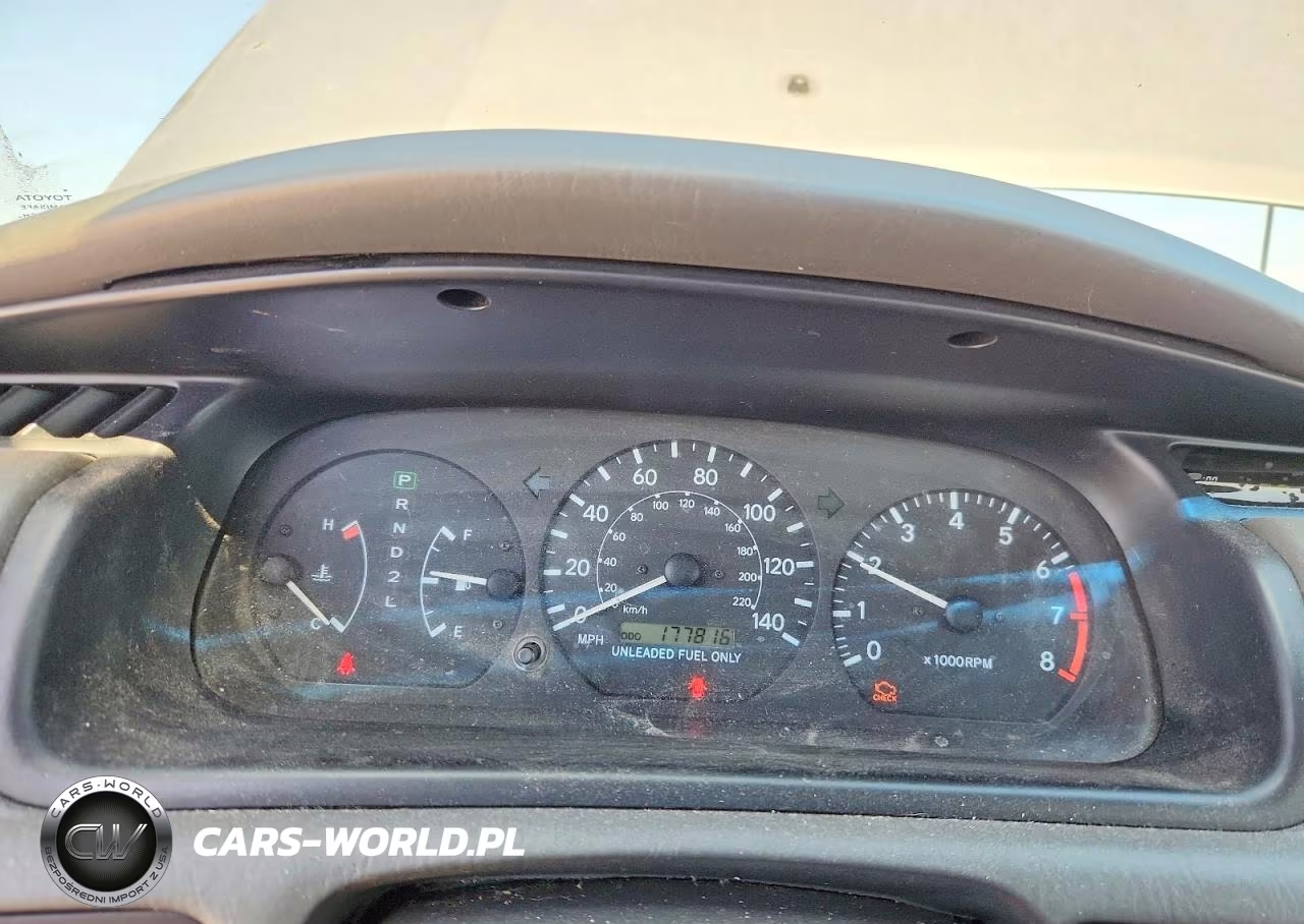 1997 Toyota Camry Le VIN:JT2BG22K0V0035541 - 9