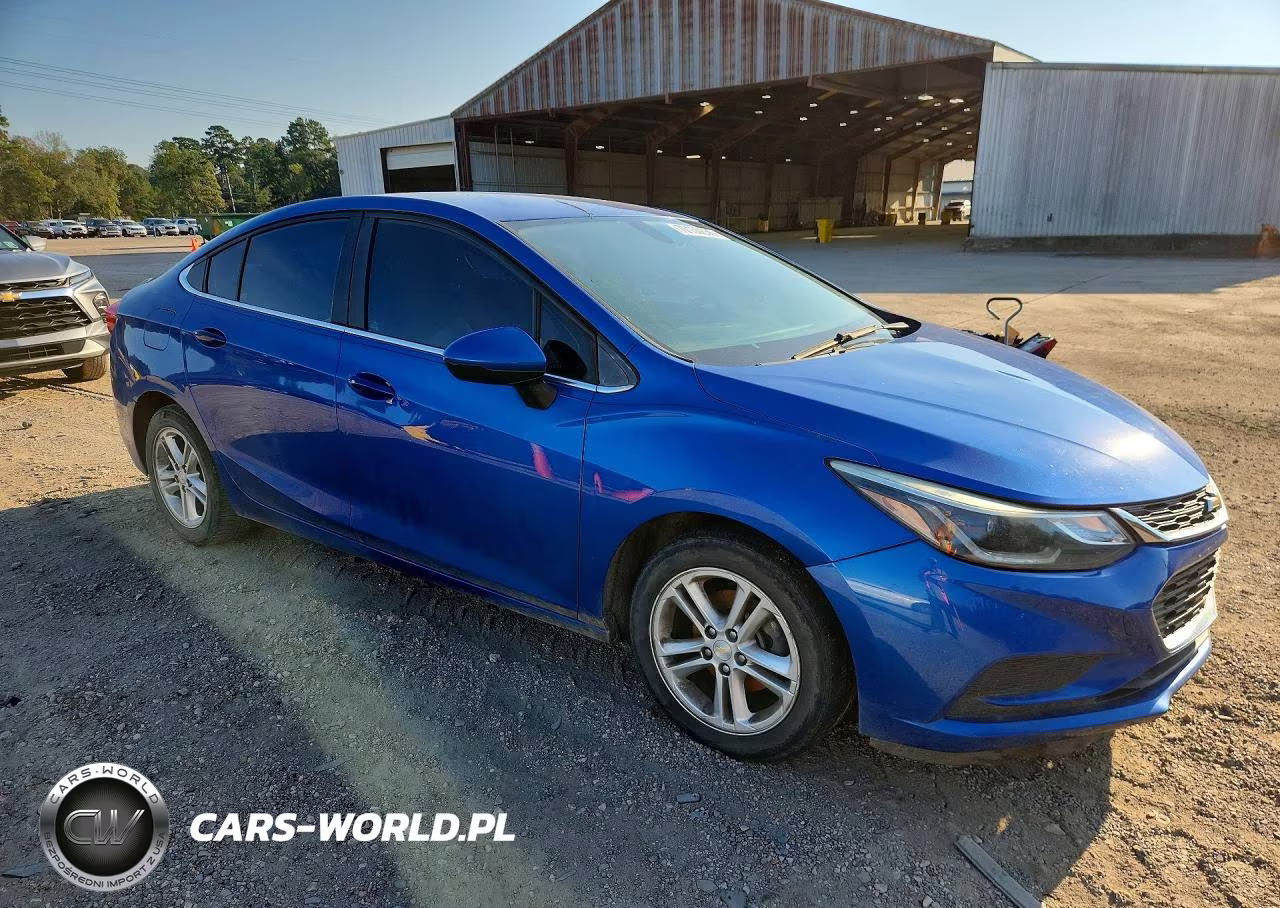 2017 Chevrolet Cruze Lt VIN:1G1BE5SM7H7158600 - 4