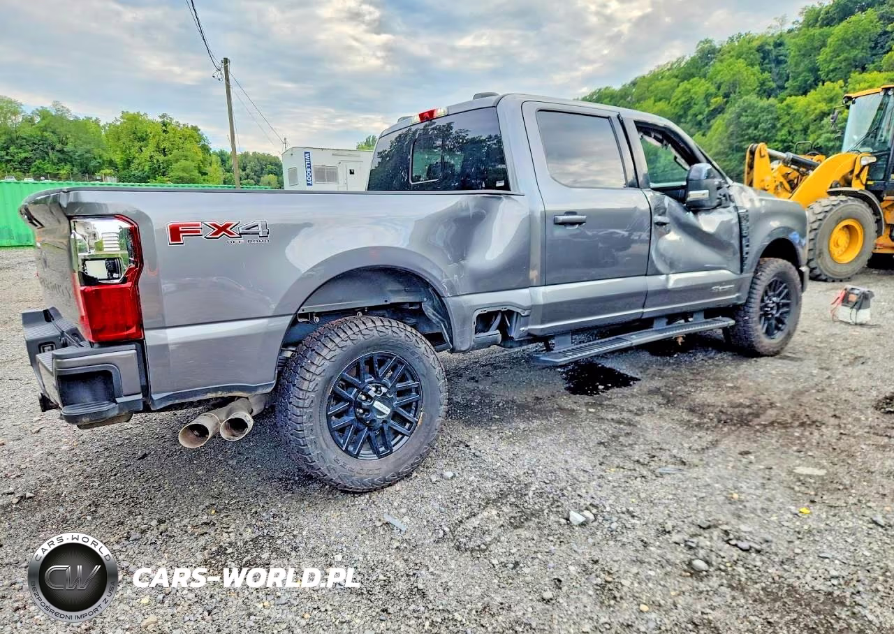 2024 Ford F250 Crew VIN:1FT8W2BT3REE68941 - 3