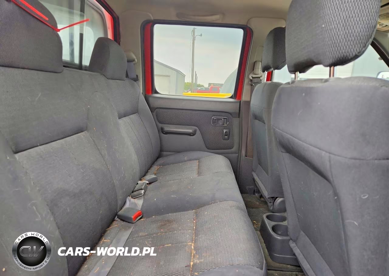 2001 Nissan Frontier Xe VIN:1N6ED27YX1C300854 - 10