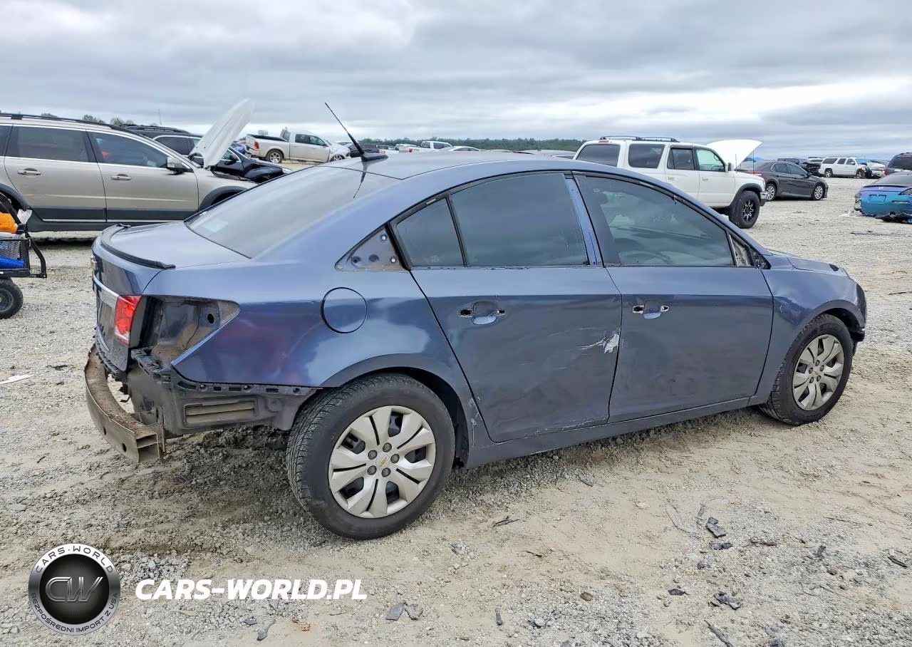 2014 Chevrolet Cruze Ls VIN:1G1PA5SH5E7168610 - 3