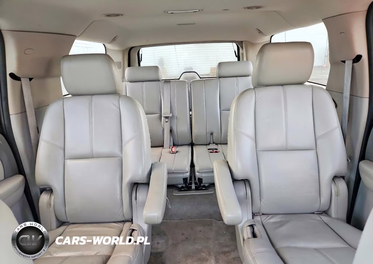 2011 Chevrolet Suburban C1500 Lt VIN:1GNSCJE04BR225798 - 10