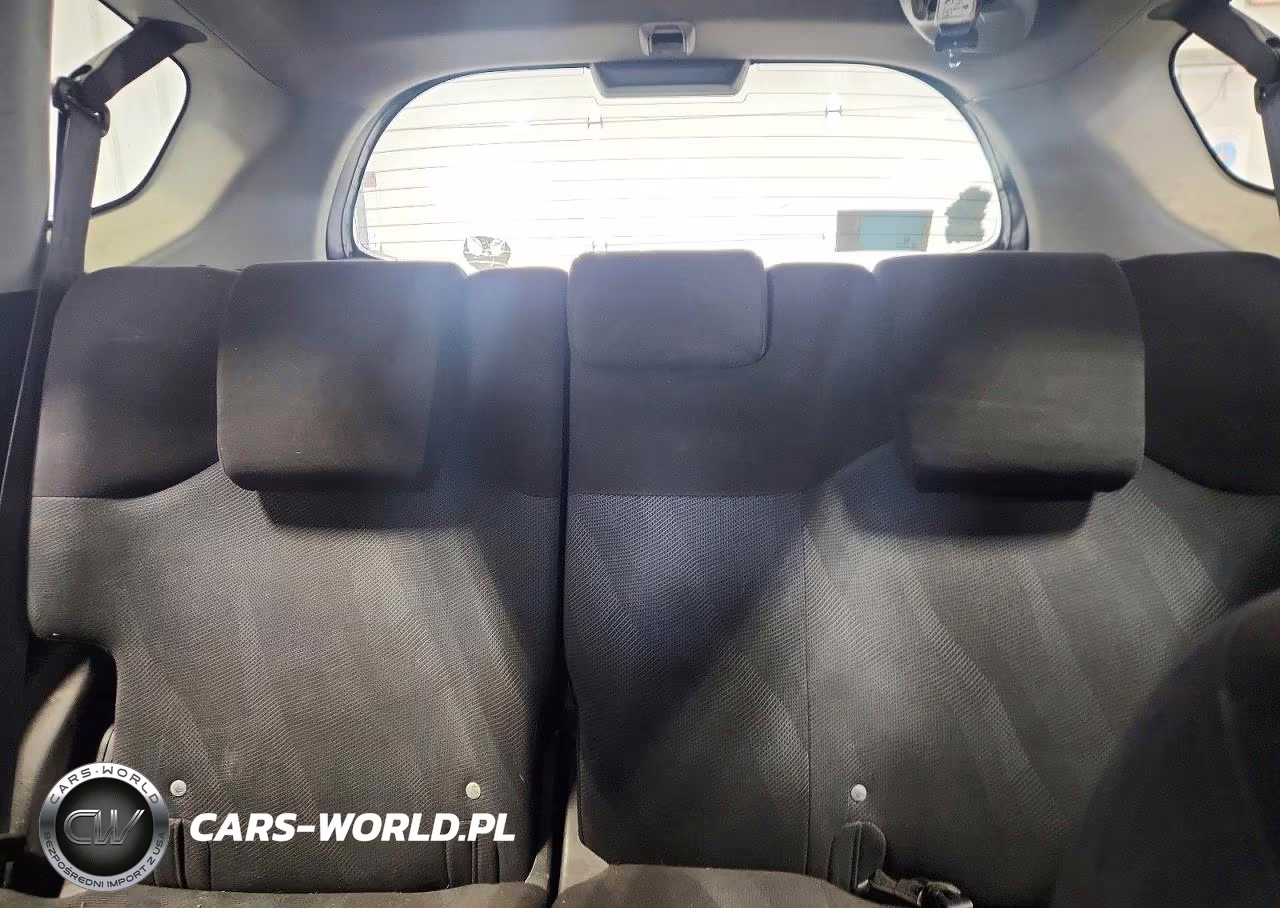 2011 Honda Fit Sport VIN:JHMGE8H63BC021304 - 10
