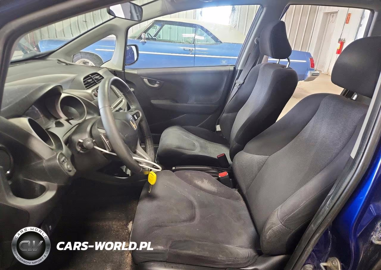2011 Honda Fit Sport VIN:JHMGE8H63BC021304 - 7