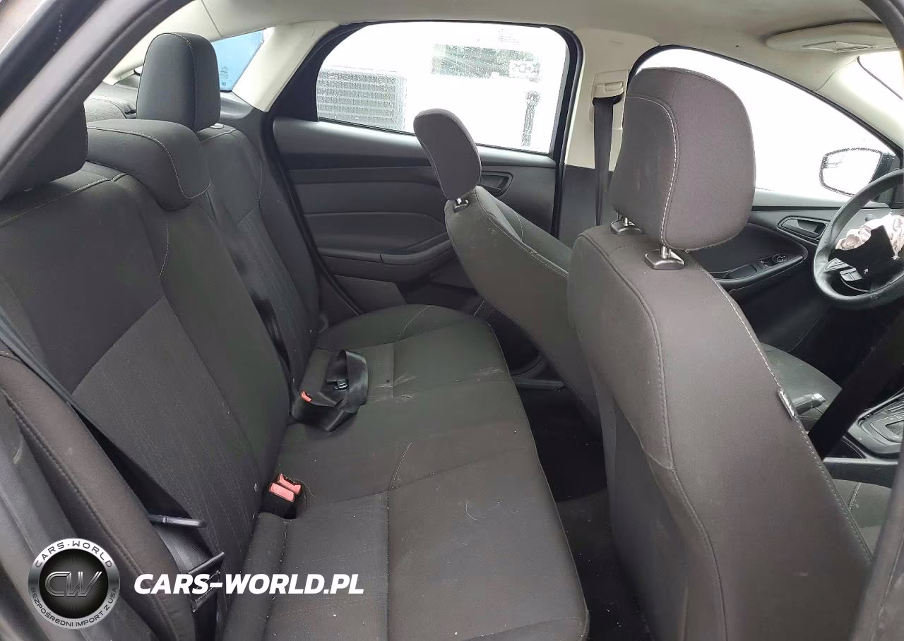 2016 Ford Focus S VIN:1FADP3E29GL393858 - 10