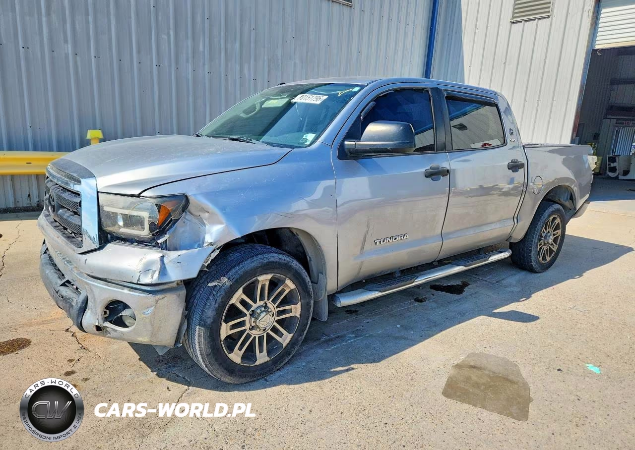 2013 Toyota Tundra Crewmax Sr5