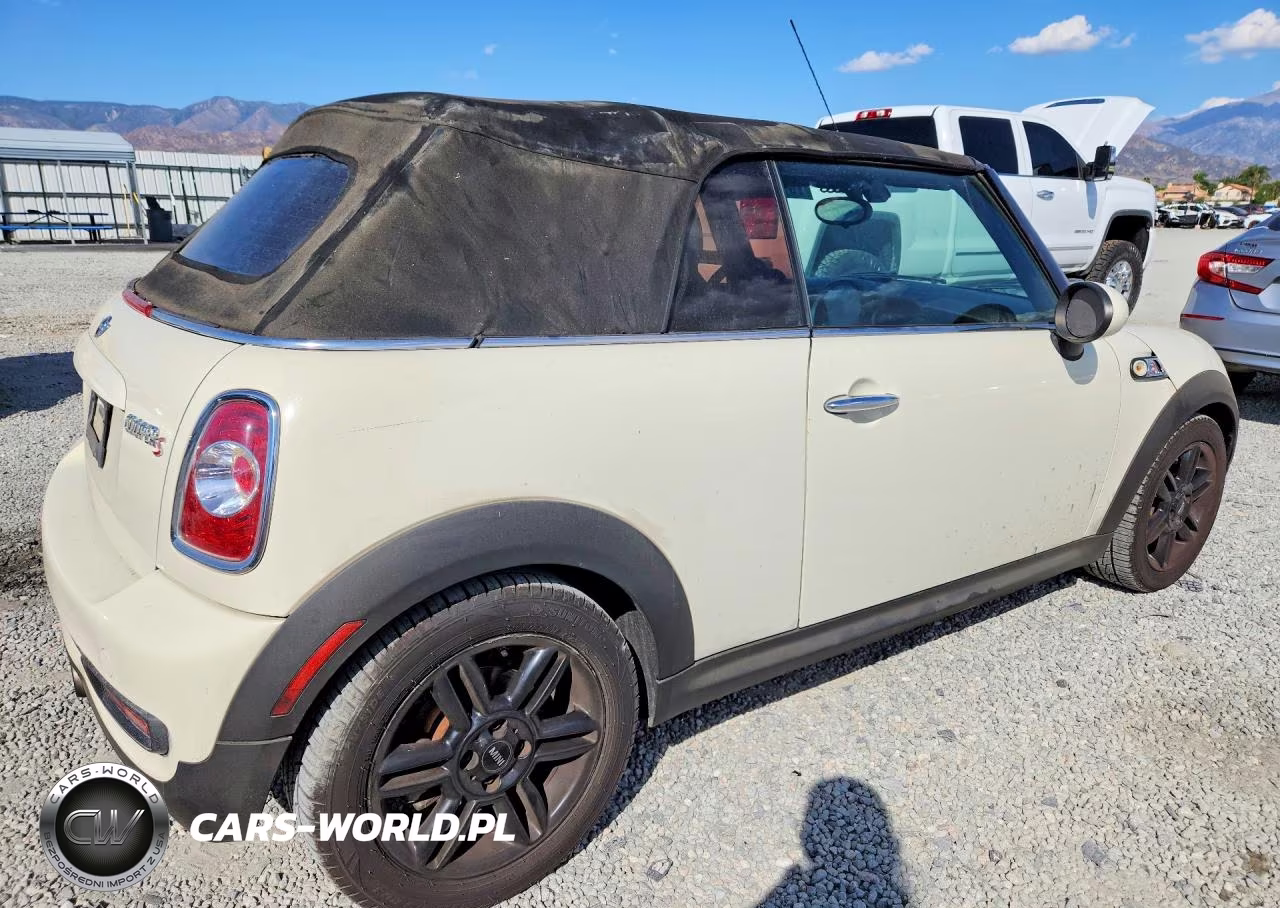 2015 Mini Cooper S VIN:WMWZP3C56FT708978 - 3