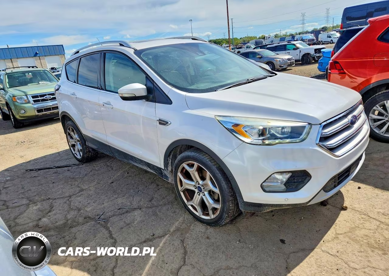 2017 Ford Escape Titanium VIN:1FMCU9J95HUD58391 - 4
