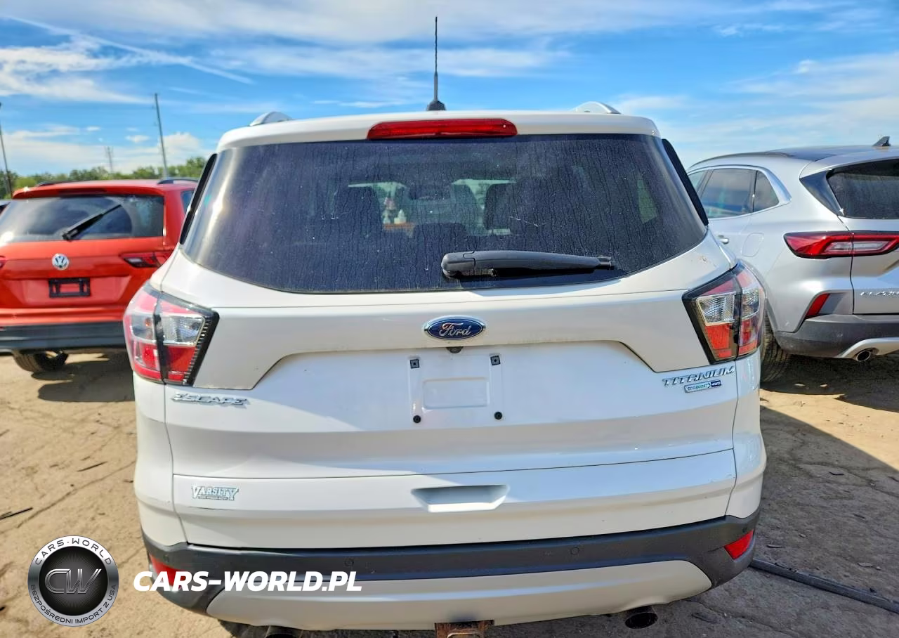 2017 Ford Escape Titanium VIN:1FMCU9J95HUD58391 - 6