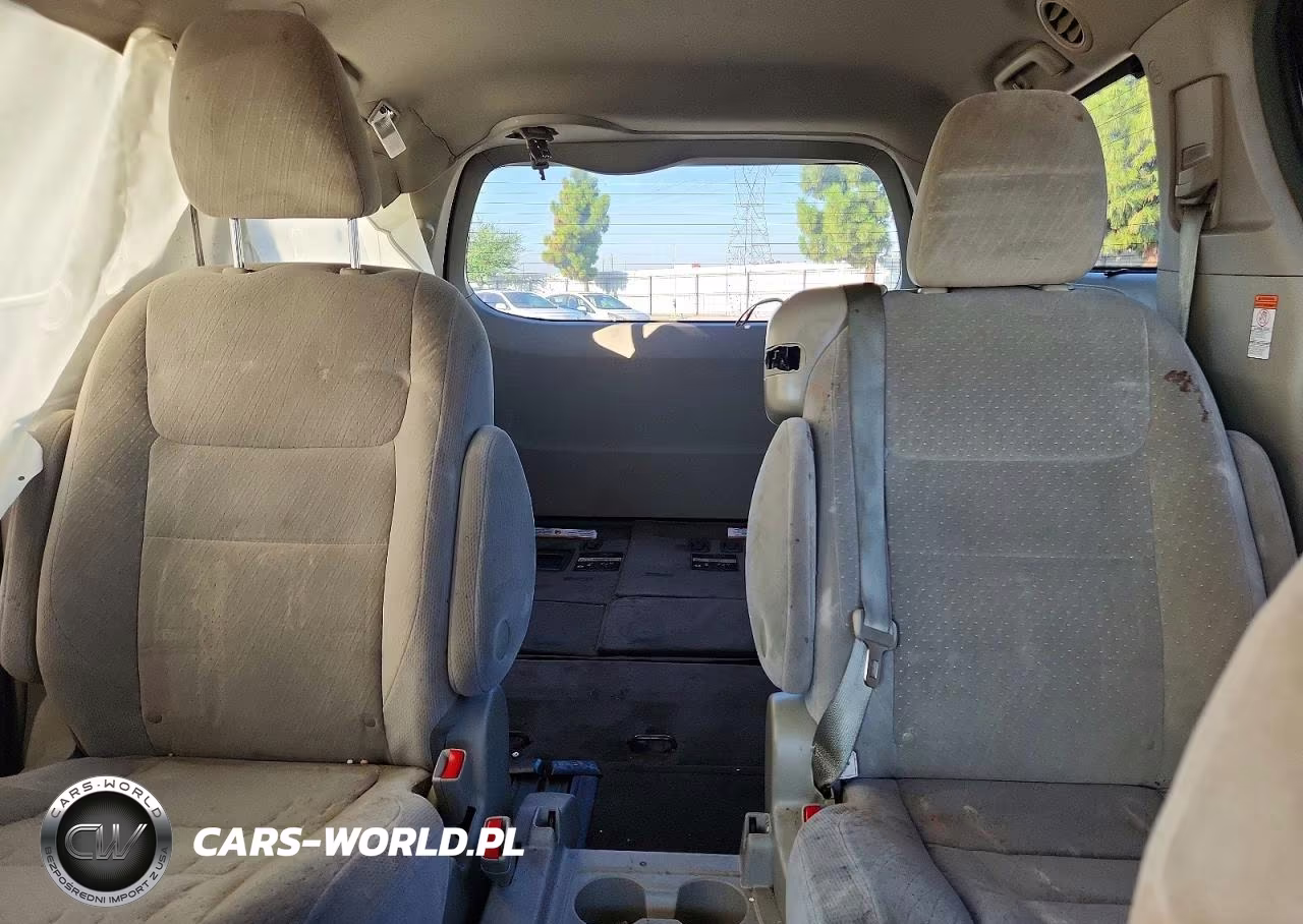 2016 Toyota Sienna Le VIN:5TDKK3DC1GS762432 - 10