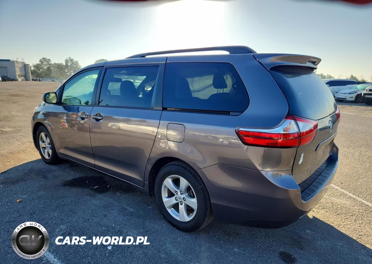 2016 Toyota Sienna Le VIN:5TDKK3DC1GS762432 - 2