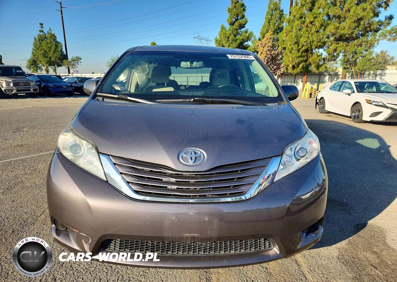2016 Toyota Sienna Le VIN:5TDKK3DC1GS762432 - 5