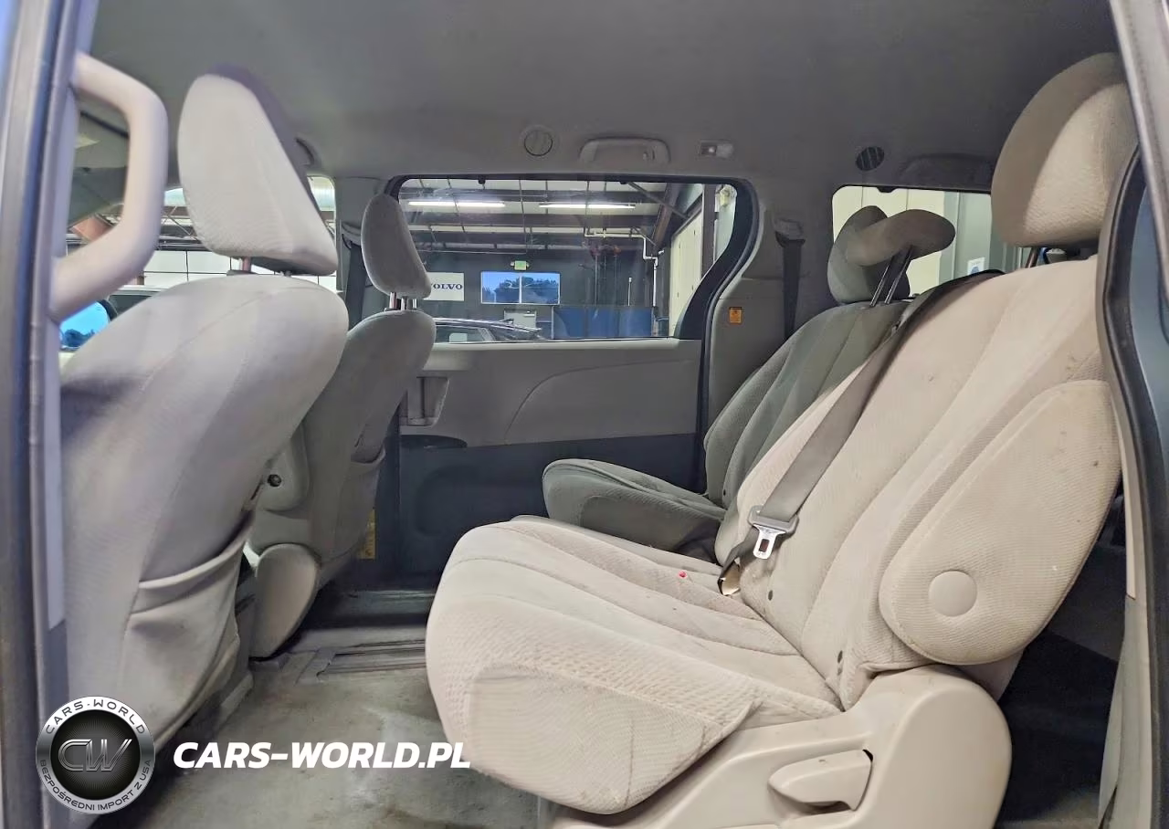 2011 Toyota Sienna Le VIN:5TDKK3DC8BS086179 - 11