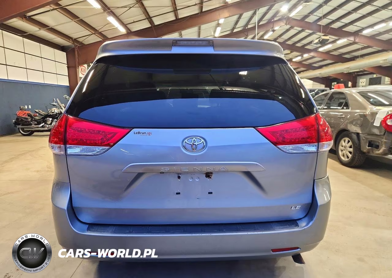 2011 Toyota Sienna Le VIN:5TDKK3DC8BS086179 - 6