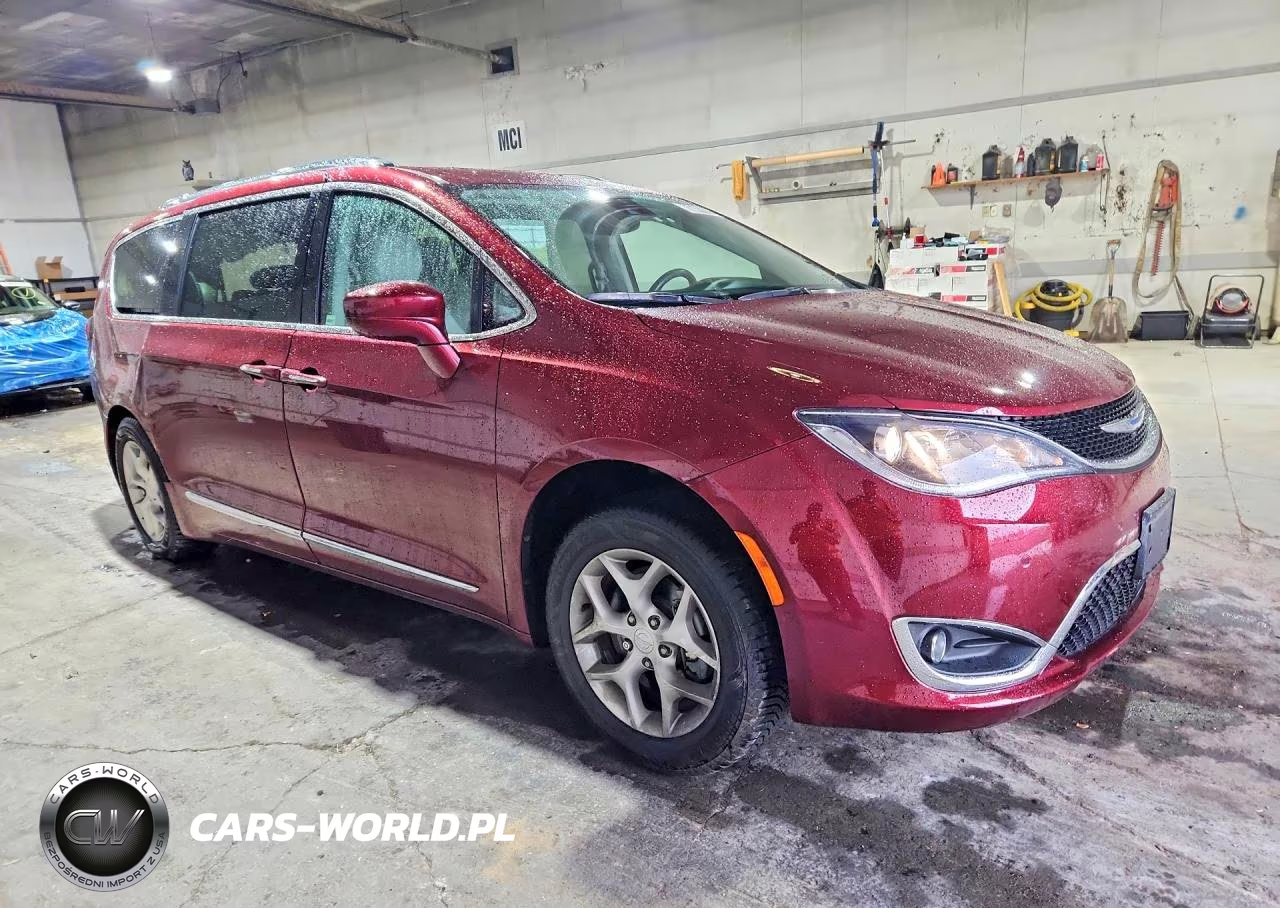 2019 Chrysler Pacifica Touring L VIN:2C4RC1BG1KR505925 - 4