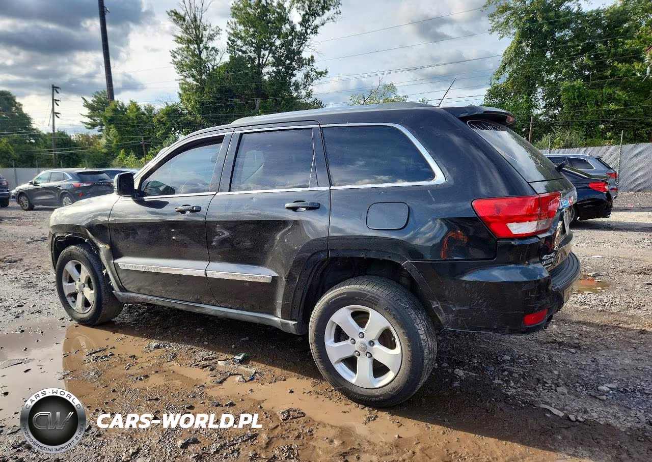 2011 Jeep Grand Cherokee Laredo VIN:1J4RR4GG1BC530349 - 2