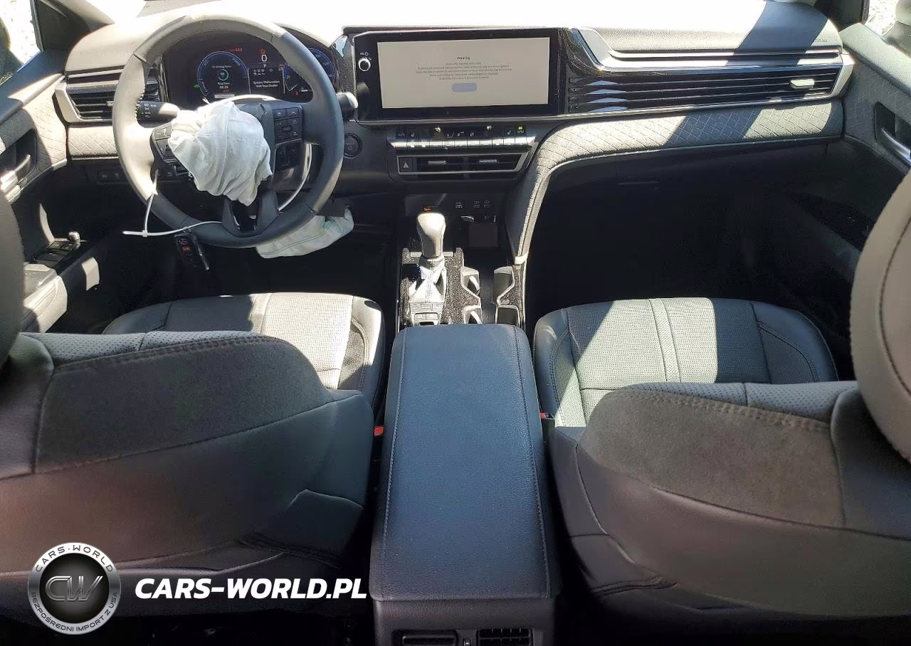 2025 Toyota Camry Xle VIN:4T1DAACKXSU624655 - 8
