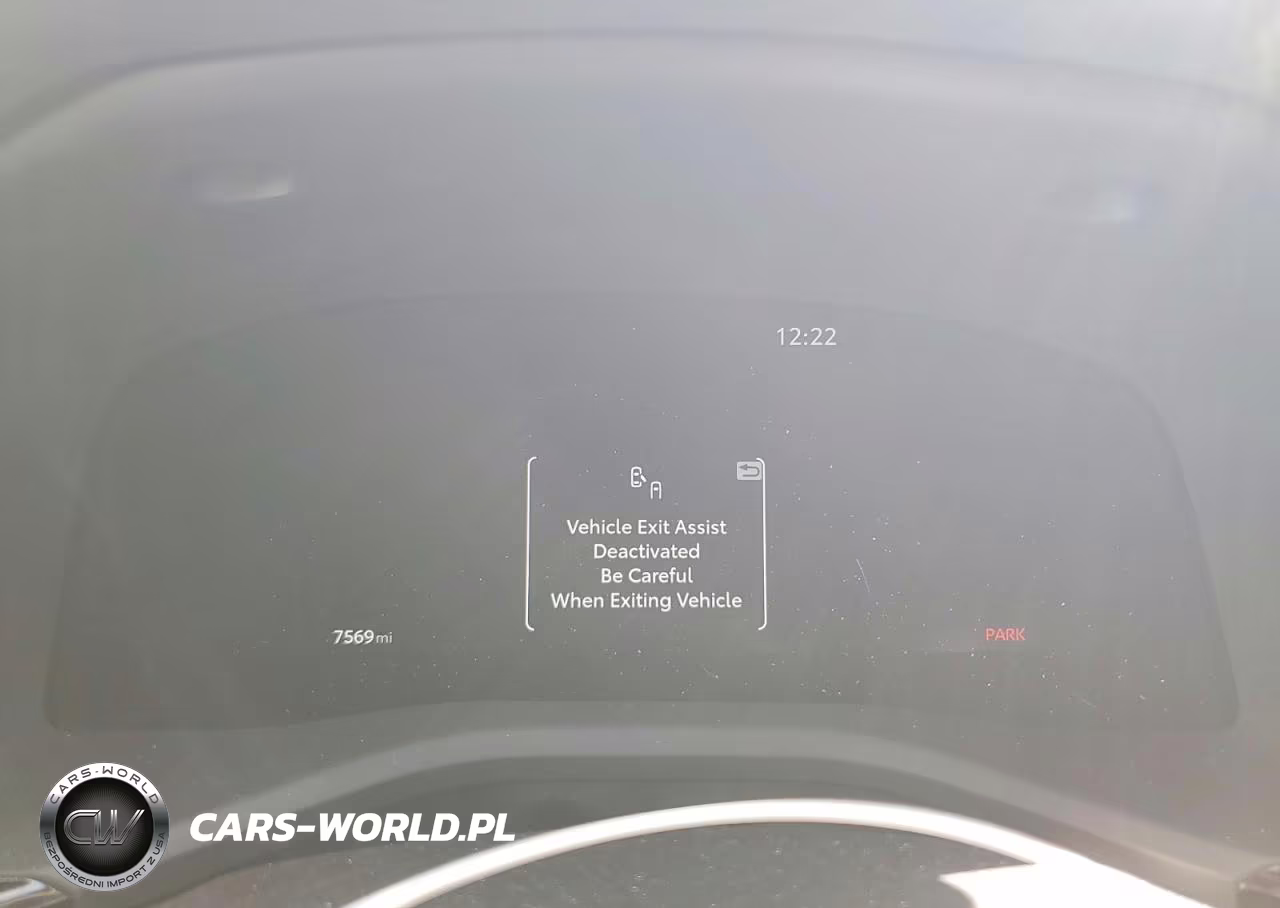 2025 Toyota Camry Xle VIN:4T1DAACKXSU624655 - 9