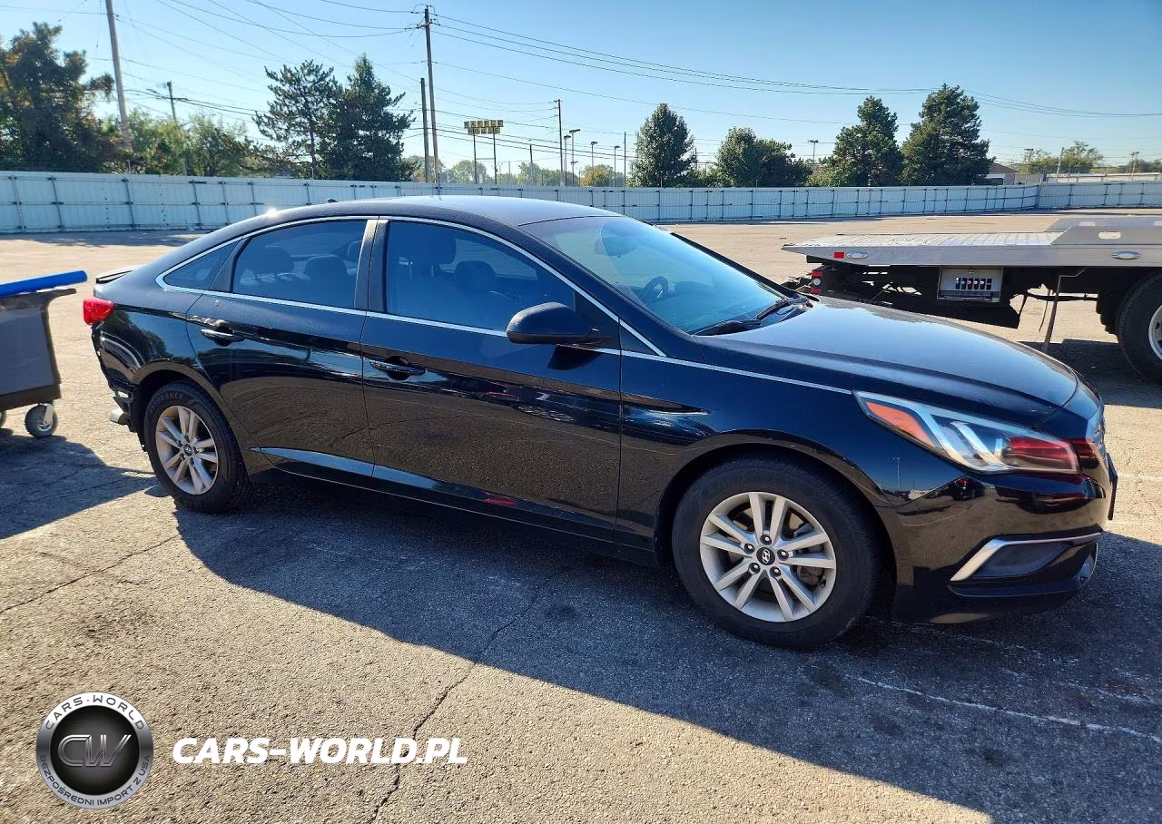 2016 Hyundai Sonata Se VIN:5NPE24AF5GH352840 - 4