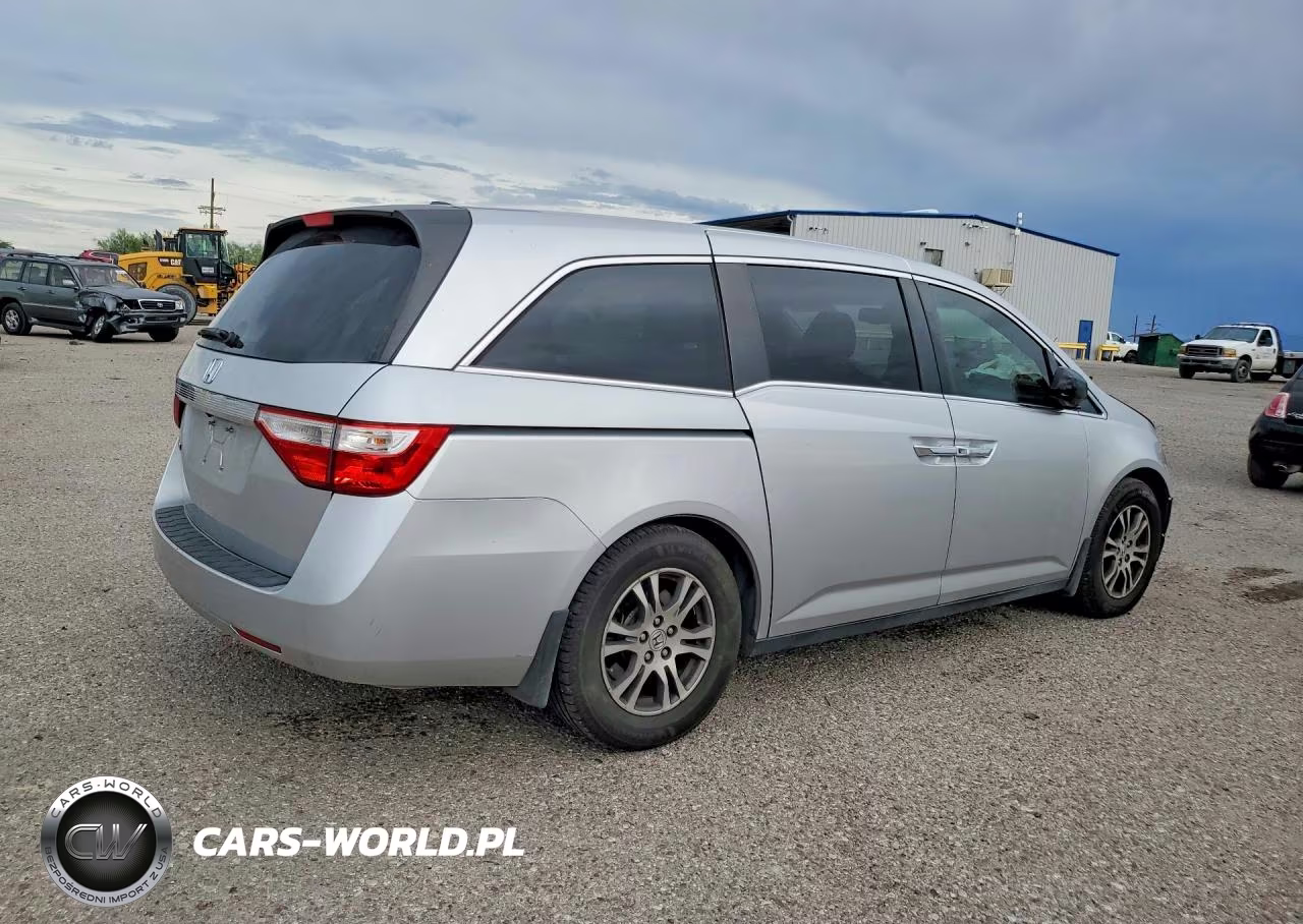 2013 Honda Odyssey Exl VIN:5FNRL5H68DB056201 - 3