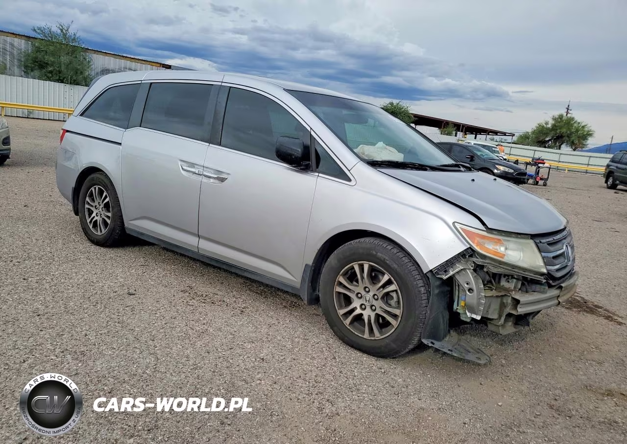2013 Honda Odyssey Exl VIN:5FNRL5H68DB056201 - 4