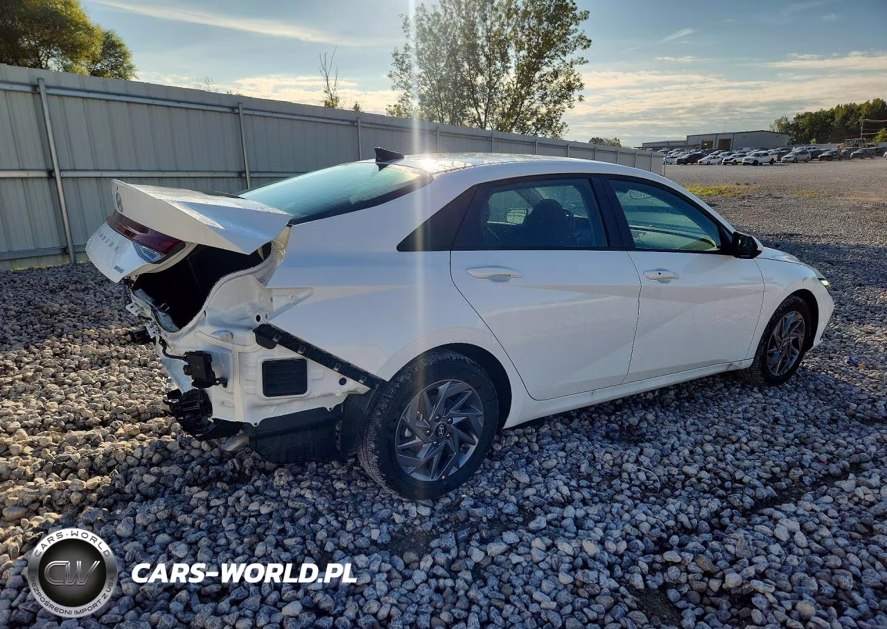 2026 Hyundai Elantra Hybrid Blue VIN:KMHLM4DJ0TU213521 - 3