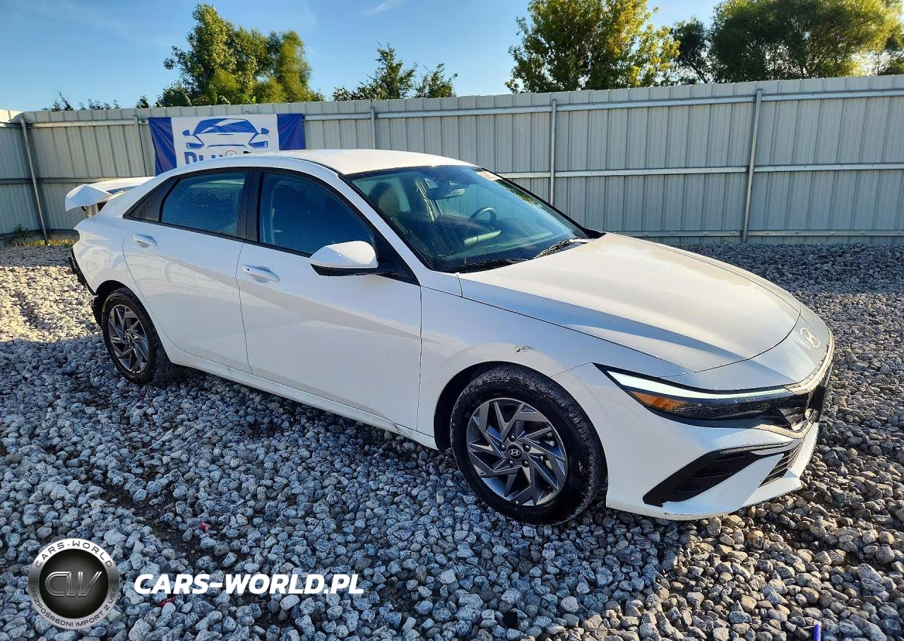 2026 Hyundai Elantra Hybrid Blue VIN:KMHLM4DJ0TU213521 - 4