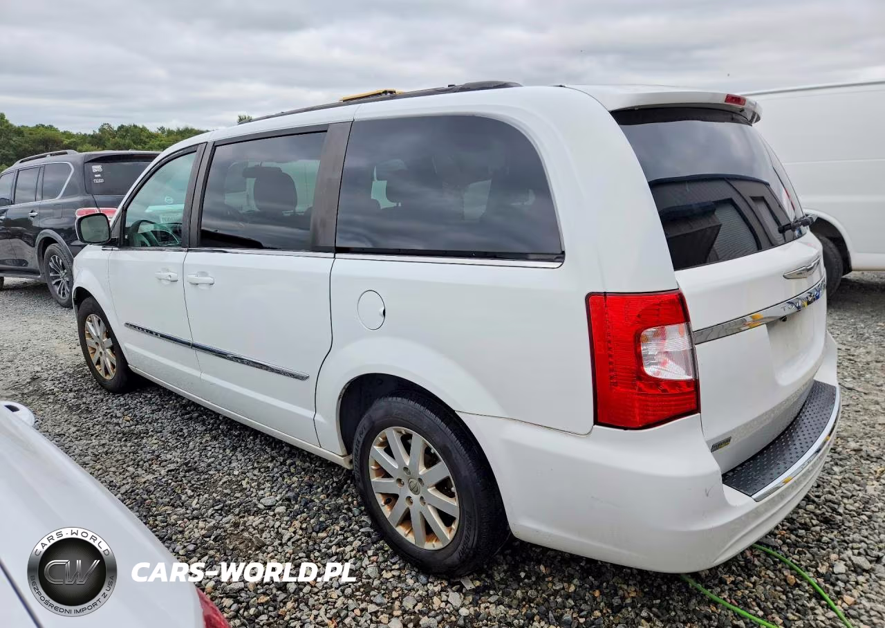 2015 Chrysler Town & Country Touring VIN:2C4RC1BG2FR739853 - 2