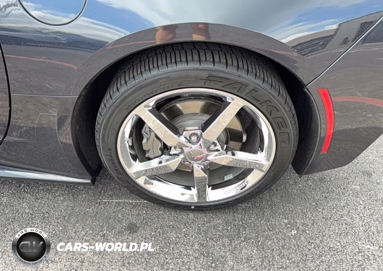 2014 Chevrolet Corvette Stingray VIN:1G1YF3D71E5110455 - 12