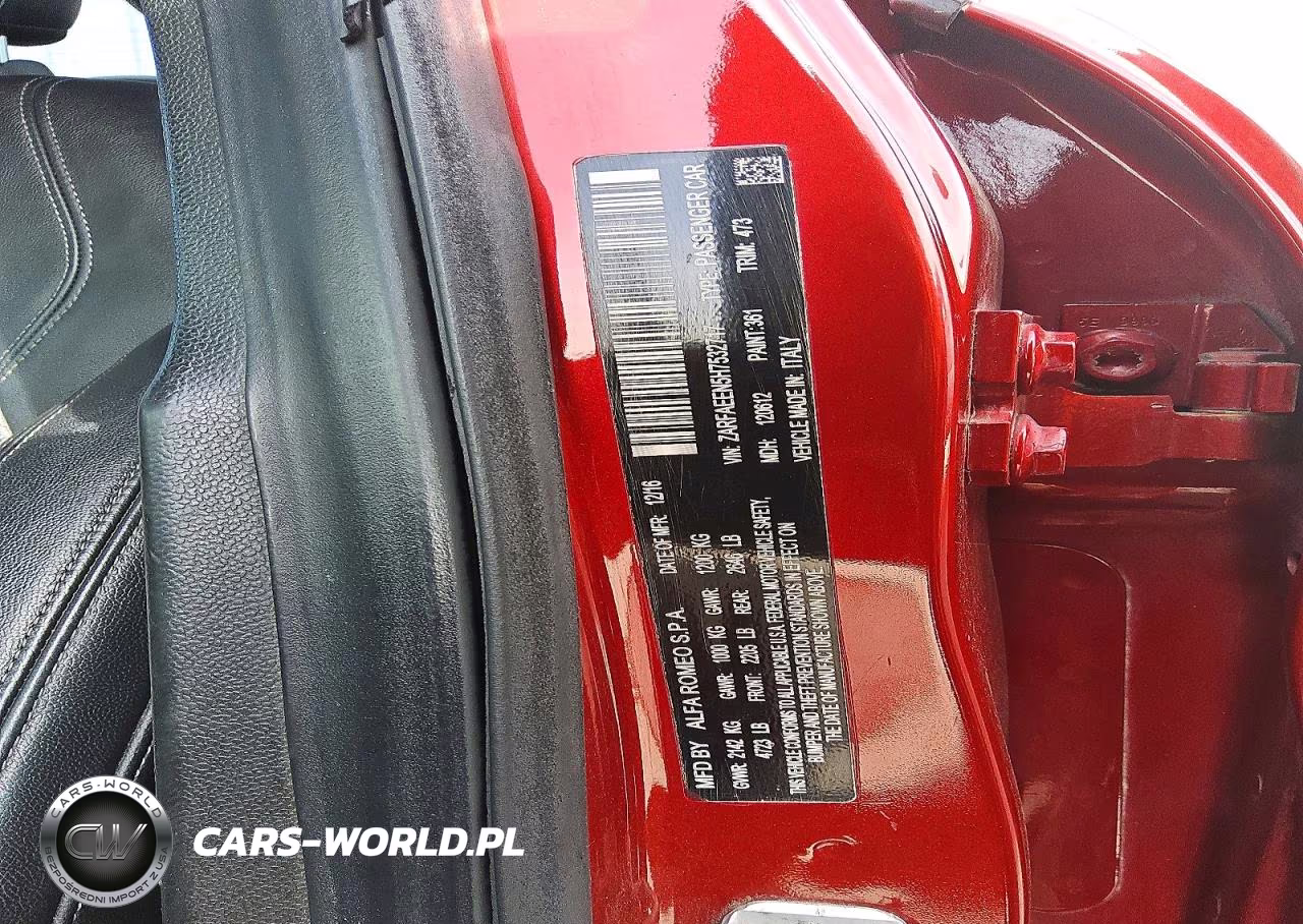 2017 Alfa Romeo Giulia Ti Q4 VIN:ZARFAEEN5H7532717 - 13