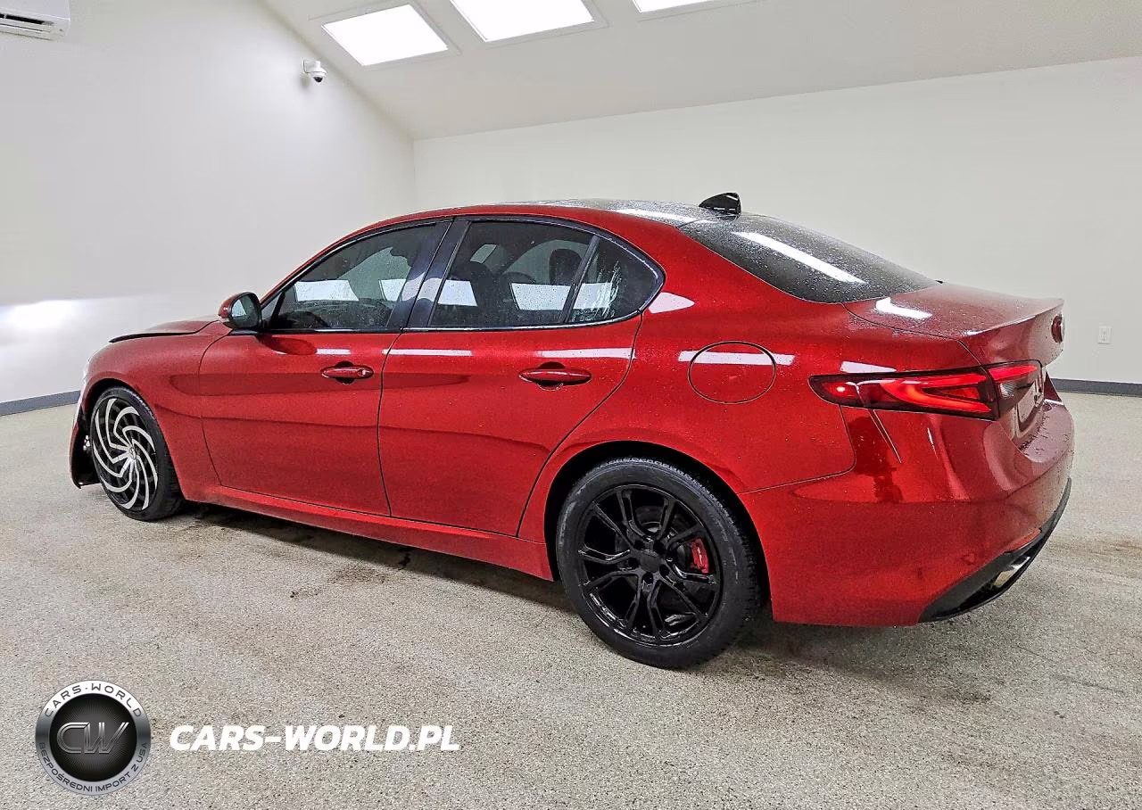 2017 Alfa Romeo Giulia Ti Q4 VIN:ZARFAEEN5H7532717 - 2