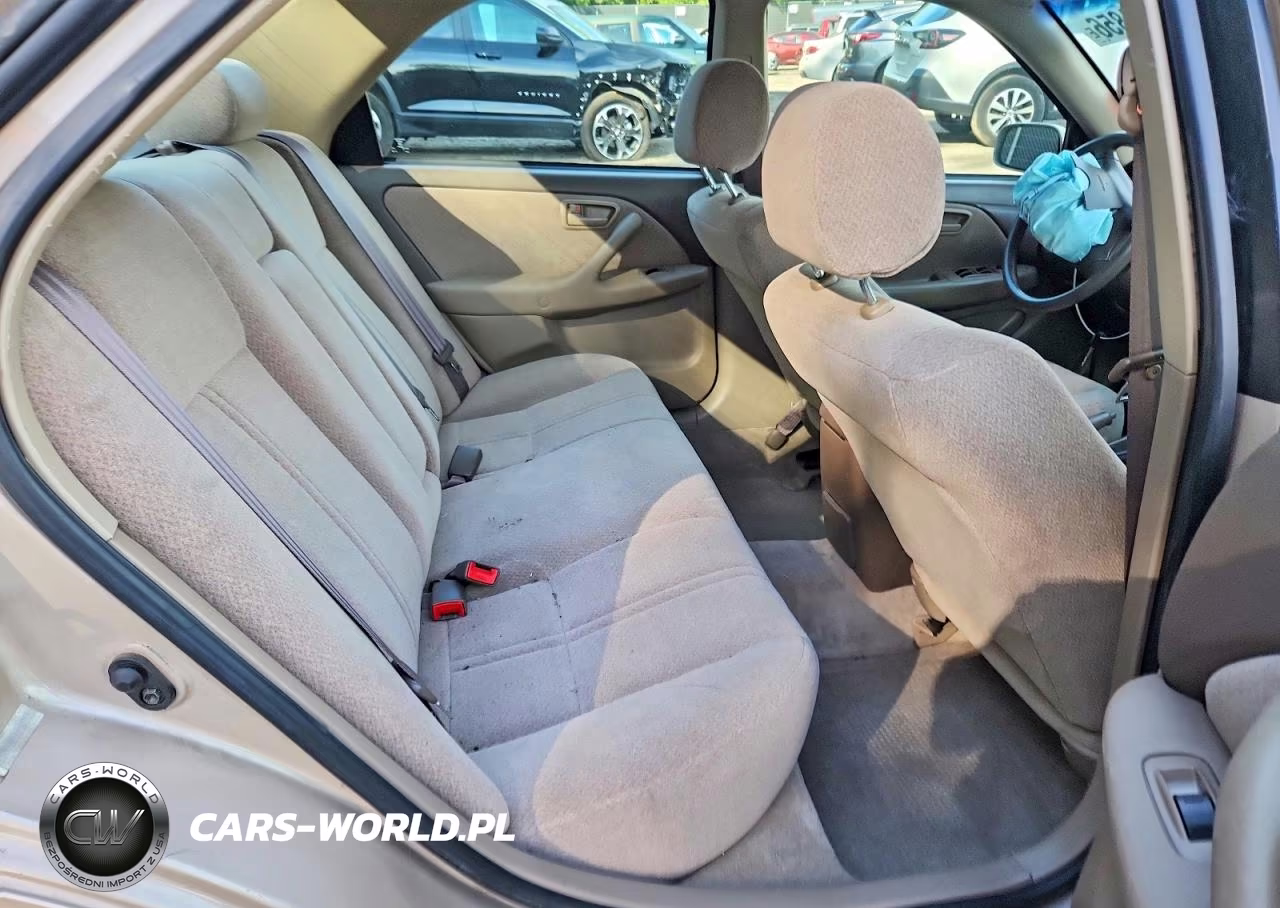2001 Toyota Camry Le VIN:4T1BG22K11U100029 - 10