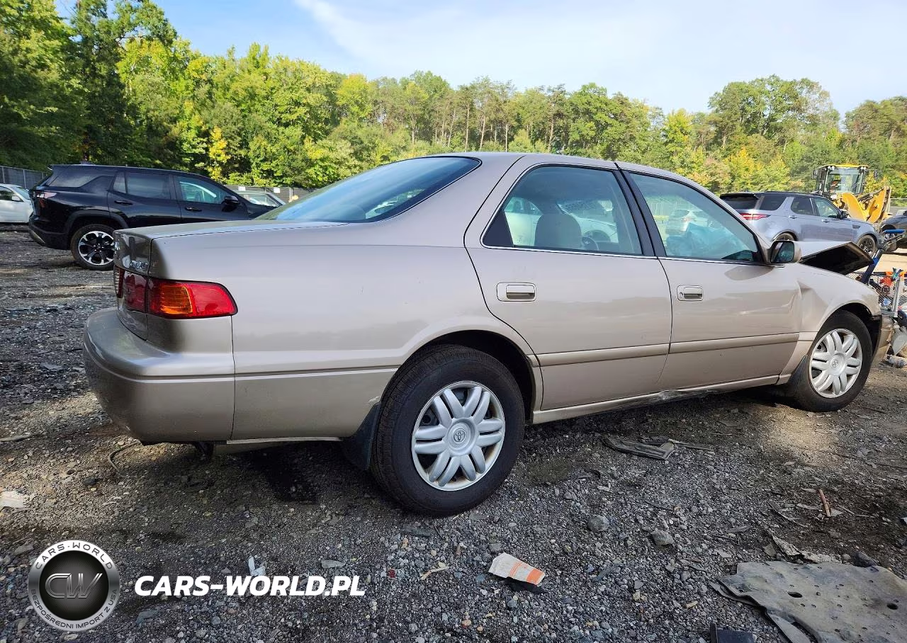 2001 Toyota Camry Le VIN:4T1BG22K11U100029 - 3