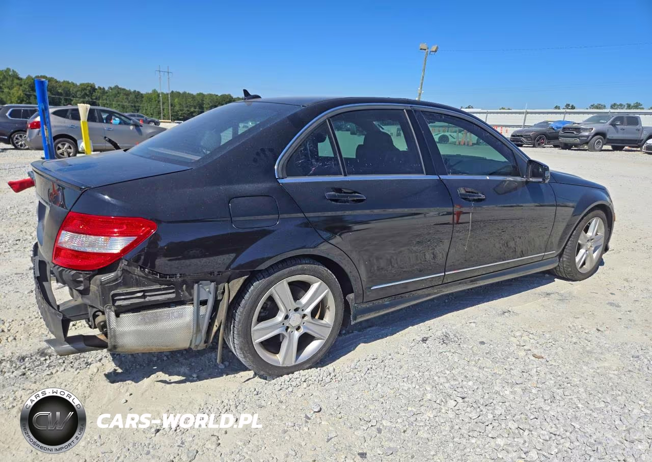 2010 Mercedes-Benz C 300 VIN:WDDGF5EB9AA401102 - 3