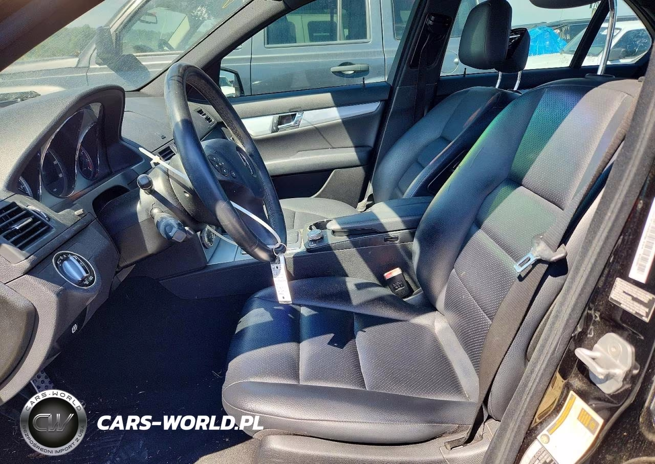2010 Mercedes-Benz C 300 VIN:WDDGF5EB9AA401102 - 7