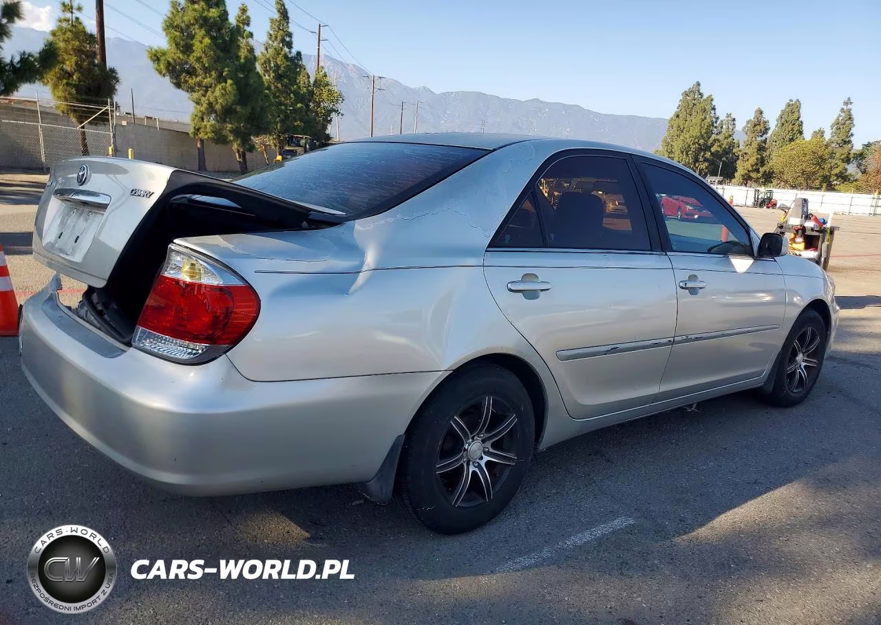 2005 Toyota Camry Standard VIN:4T1BE32K25U599683 - 3