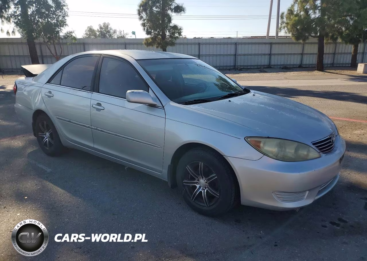 2005 Toyota Camry Standard VIN:4T1BE32K25U599683 - 4