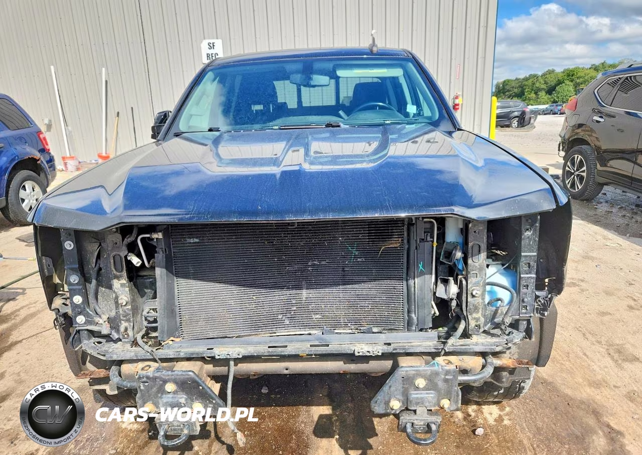 2018 Chevrolet Silverado K1500 Lt VIN:3GCUKREC9JG381573 - 5