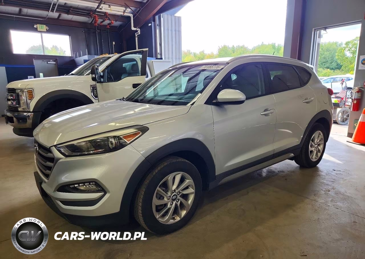 2017 Hyundai Tucson Se VIN:KM8J3CA44HU300395 - 1