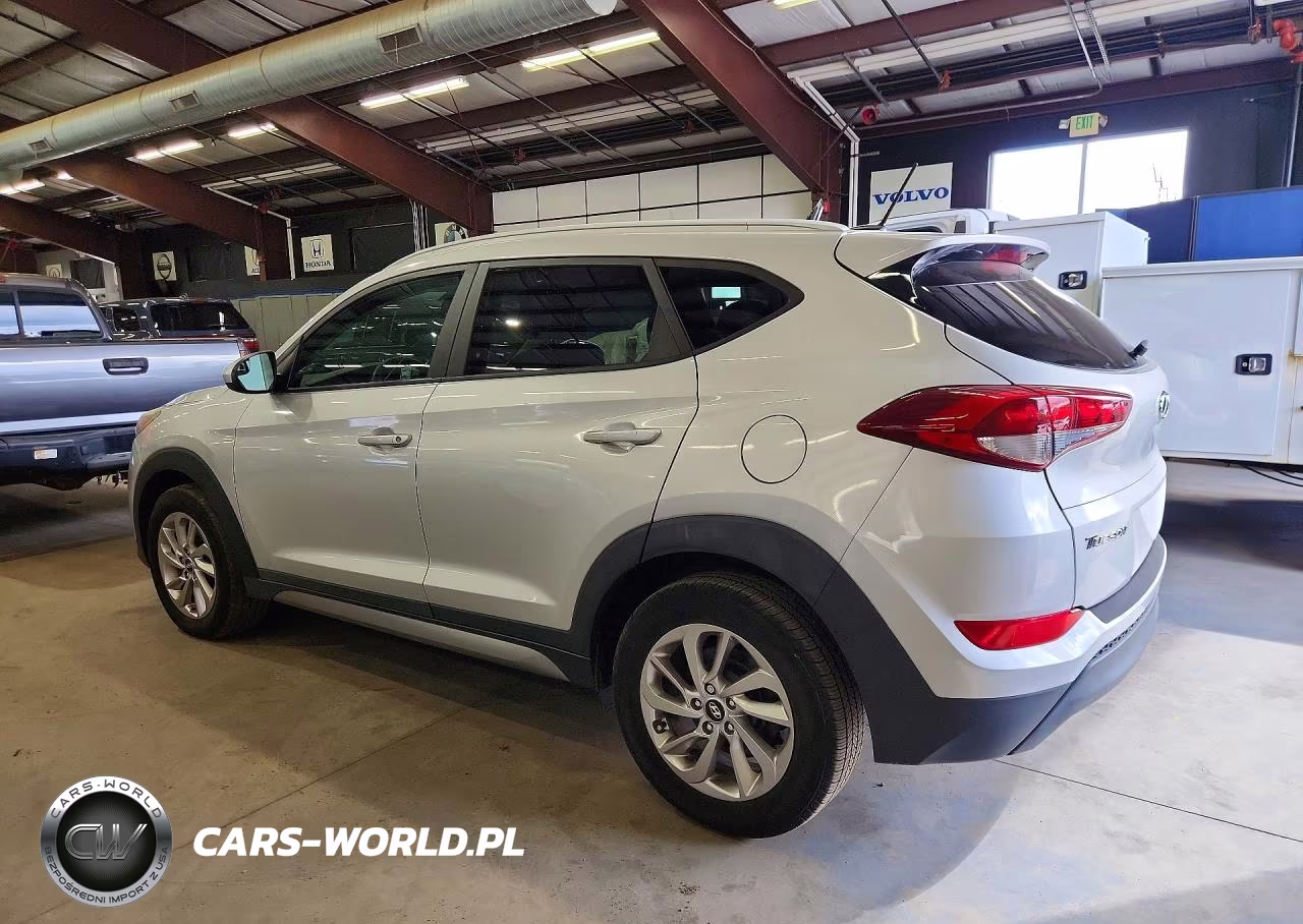 2017 Hyundai Tucson Se VIN:KM8J3CA44HU300395 - 2