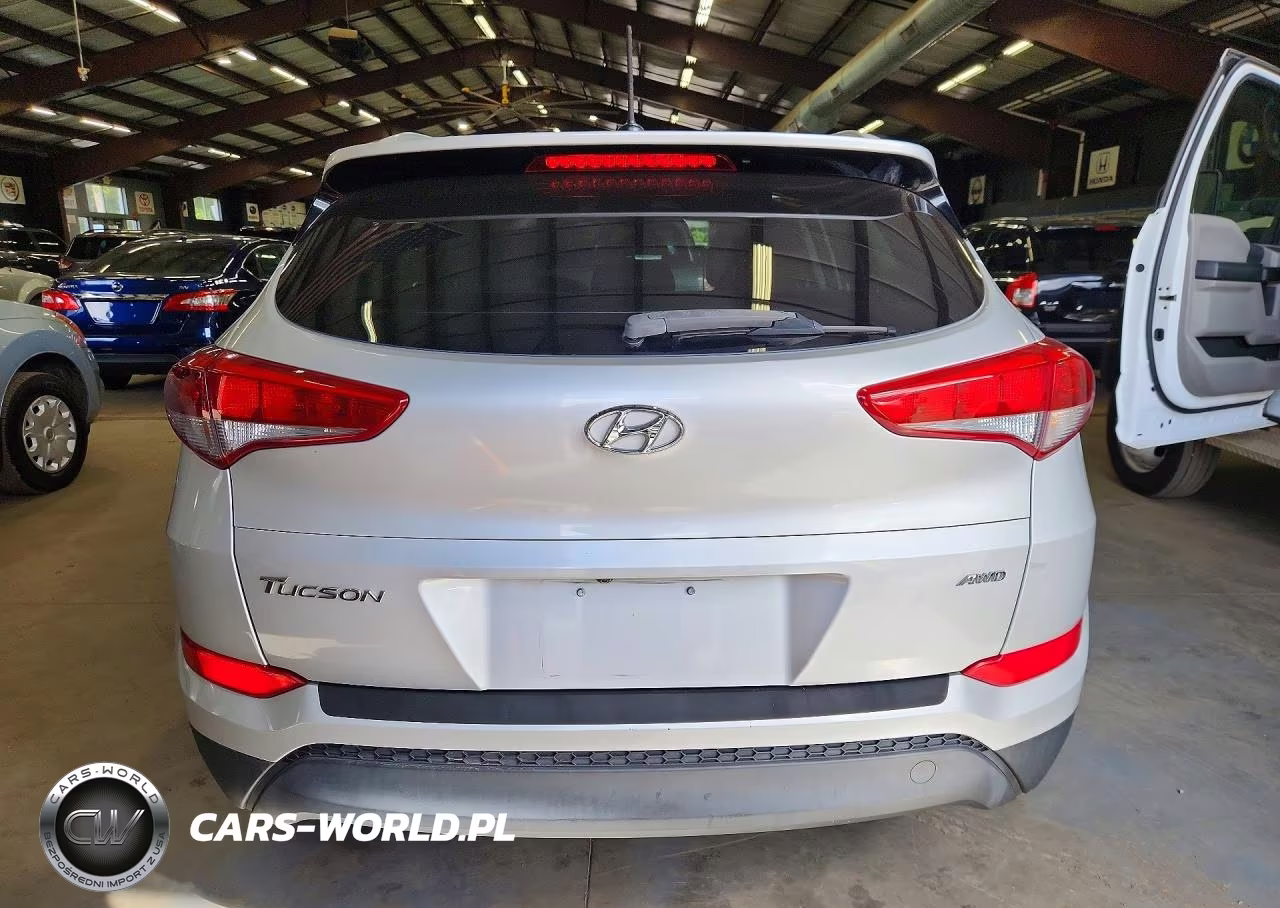 2017 Hyundai Tucson Se VIN:KM8J3CA44HU300395 - 6