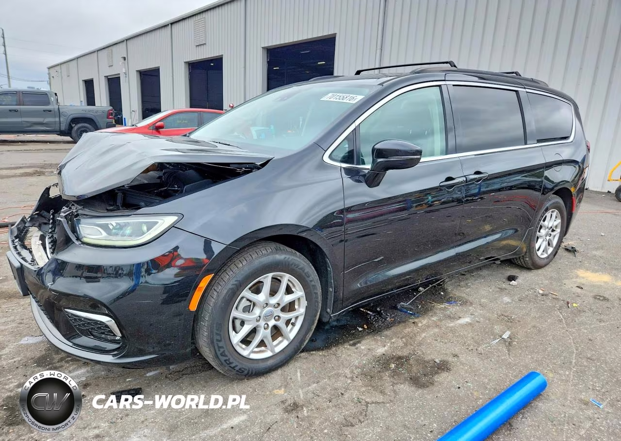 2022 Chrysler Pacifica Touring L VIN:2C4RC1BG6NR178412 - 1