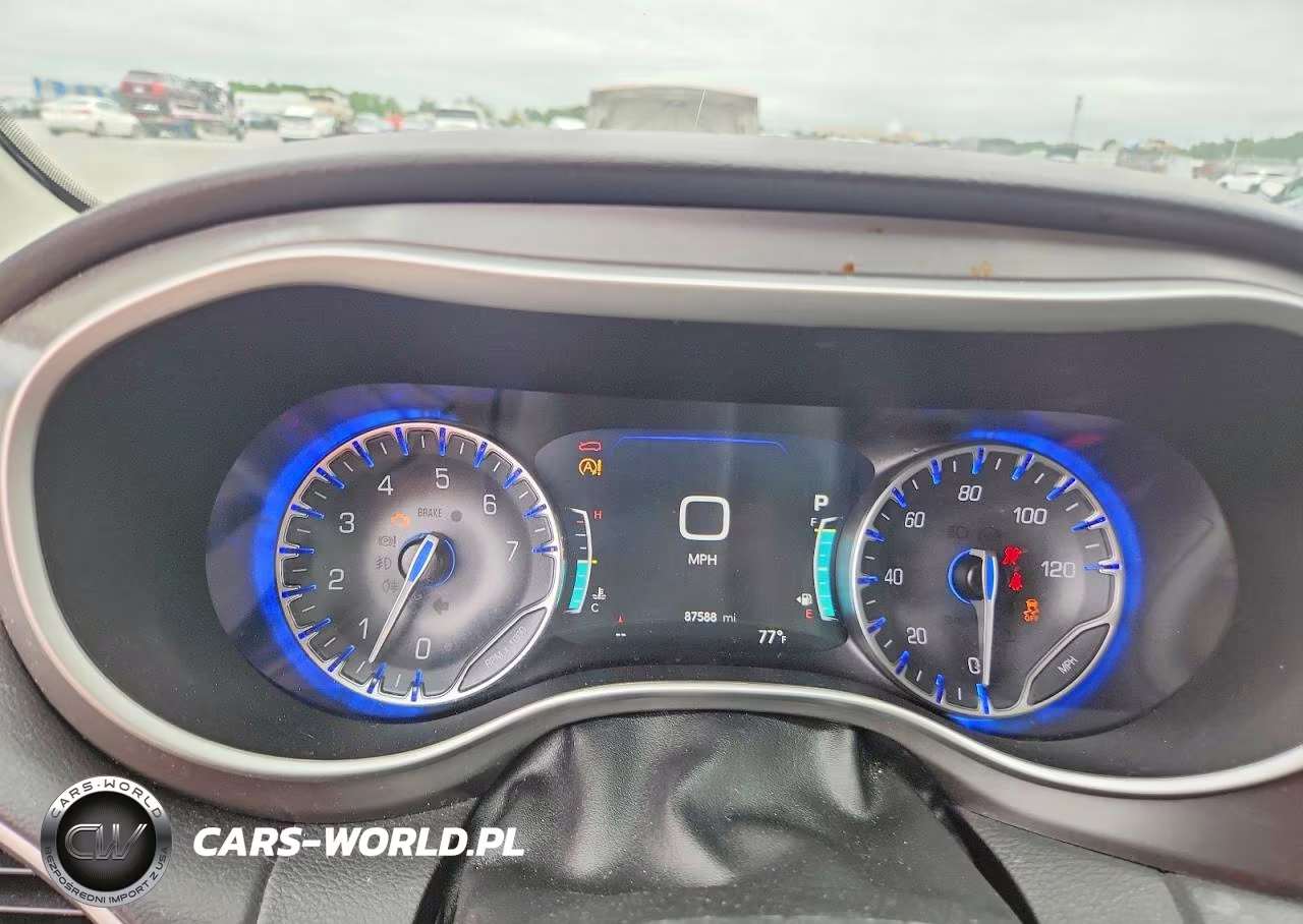 2022 Chrysler Pacifica Touring L VIN:2C4RC1BG6NR178412 - 9