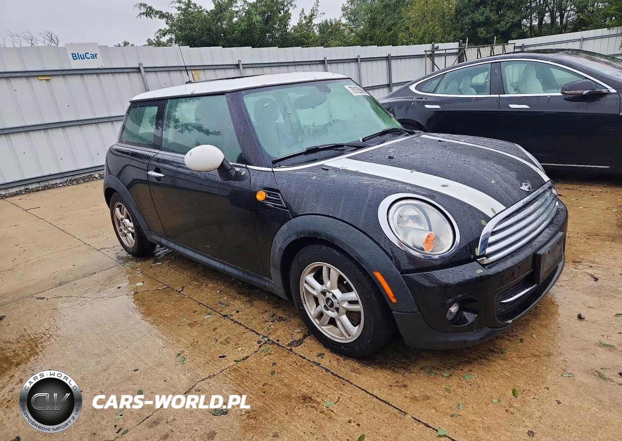 2013 Mini Cooper VIN:WMWSU3C5XDT682215 - 4