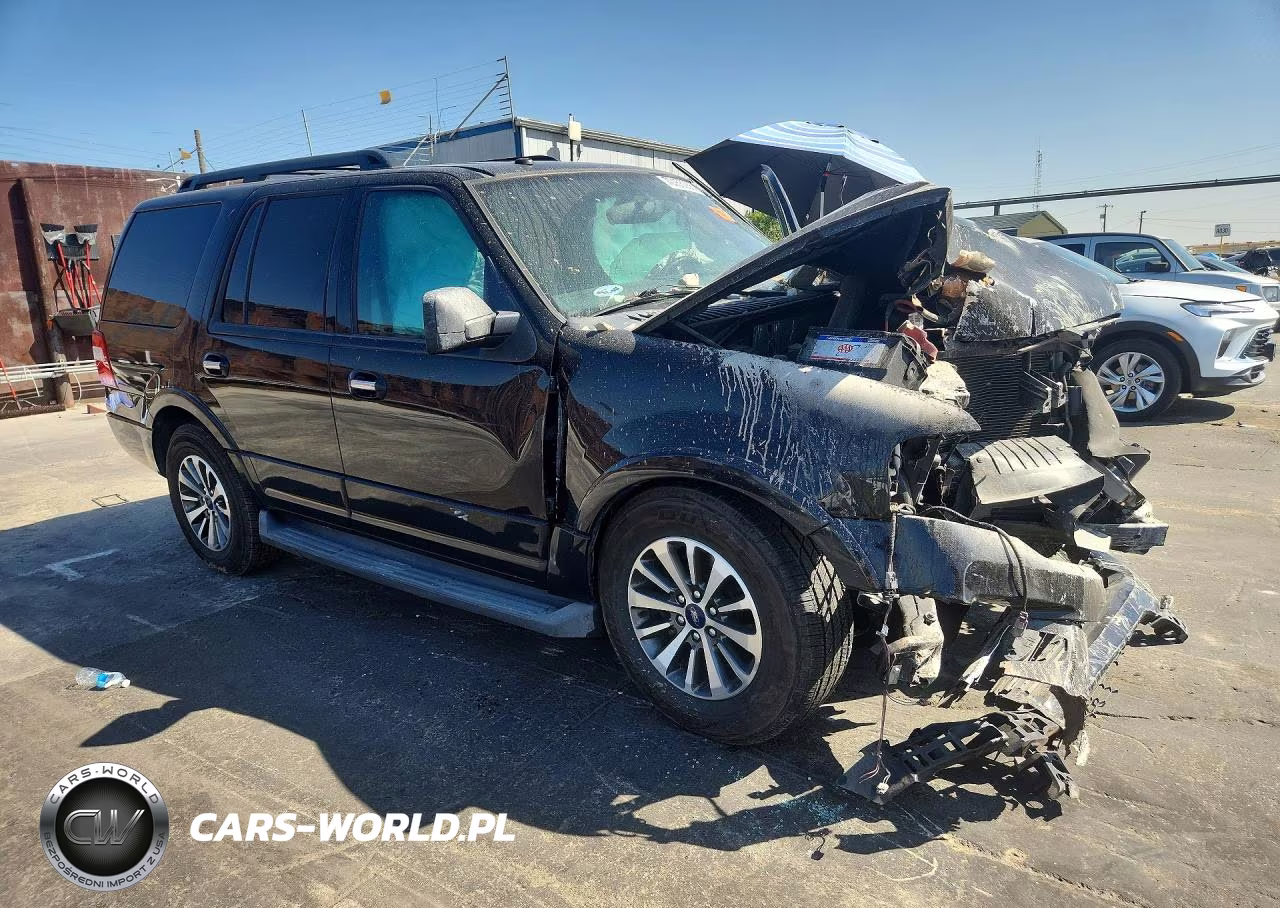 2017 Ford Expedition Xlt VIN:1FMJU1HT8HEA21699 - 4